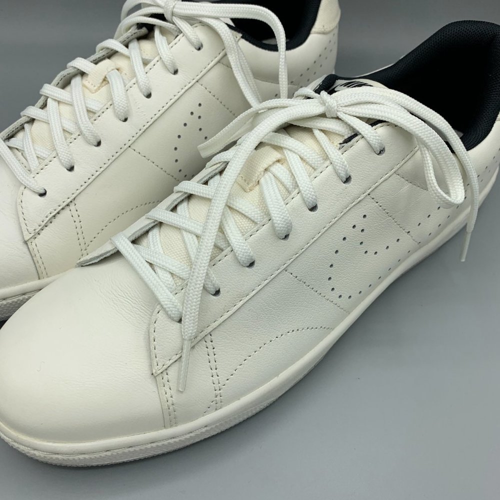 Nike Court in Leather with Perforated Swoosh (44,5)  - FL-SH-061